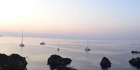 Con Discesa A Mare 이스키아