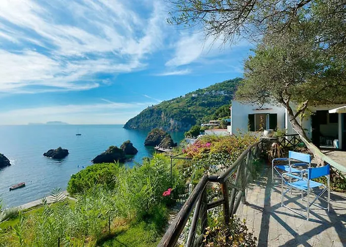 Con Discesa A Mare * Ischia